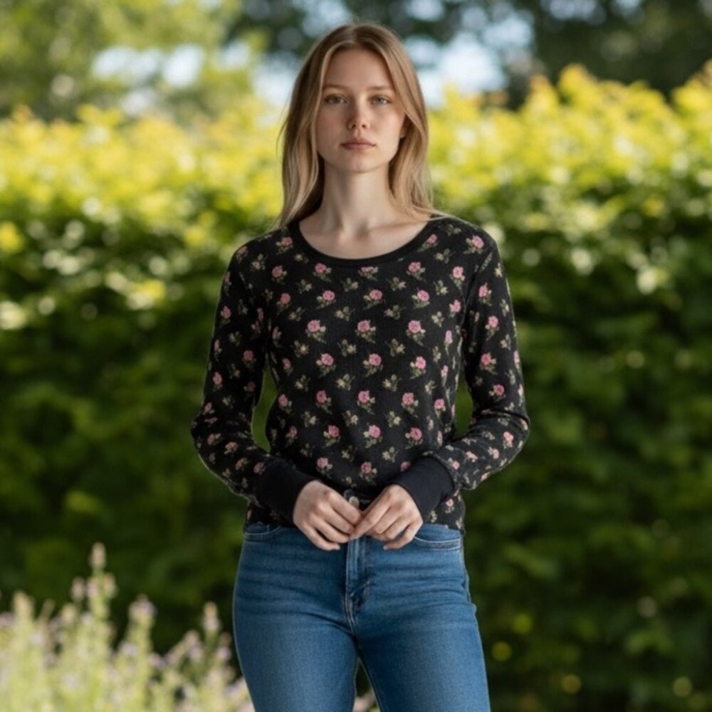 Victorias Secret Thermal Black Roses Floral Top Romantic Cottagecore Size M